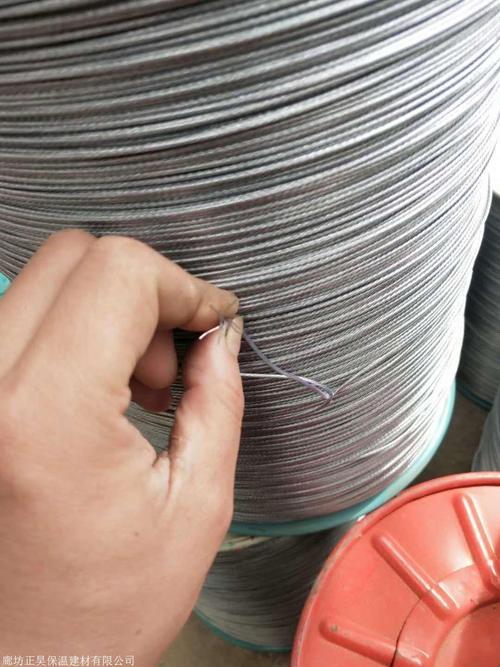 涂塑包胶钢丝绳,镀锌钢丝绳,不锈钢软绳等金属丝绳制品,包胶钢